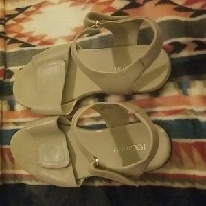 💜 3/$15 I Love Comfort Dory Sandals